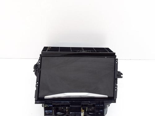 Used Glove box BMW 3 (G20, G80, G28) 320 i (184 hp) 10072958