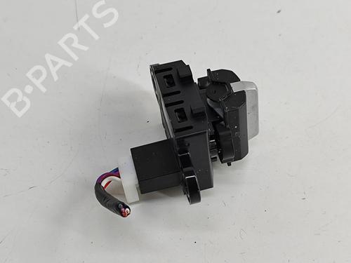 Switch MAZDA CX-30 (DM) e-SKYACTIV-X M Hybrid | BP28557732I30