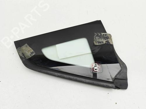 Used Rear right quarter glass Rear right quarter glass 33985613 33985613