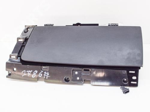 Used Glove box Glove box TESLA MODEL S (5YJS) 75 (388 hp) 7798438 7798438