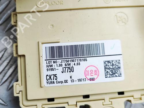 Fuse box KIA XCEED (CD) 1.6 CRDi 136 | BP33661698E1  - Image 7