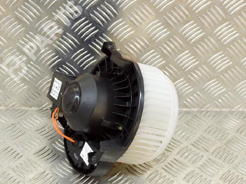 Used Heater blower motor JAGUAR F-PACE (X761) 2.0 TD4 AWD (180 hp) 8834803