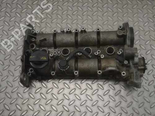 Used Valve cover NISSAN X-TRAIL III (T32_, T32R, T32RR) 1.6 DIG-T (T32) (163 hp) 30248447
