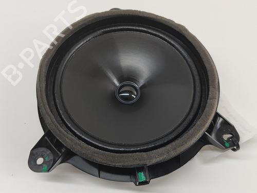 Used Speaker TOYOTA C-HR (_X2_, _H2_) Hybrid (197 hp) 27780001