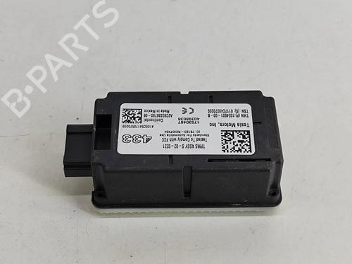 Electronic module TESLA MODEL X (5YJX) P100D AWD | BP19256013M83 - Image 3