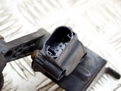 Electronic sensor JAGUAR F-PACE (X761) 2.0 TD4 AWD | BP28061891M84 