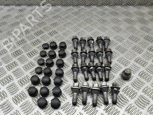 BP30257643O1 main image