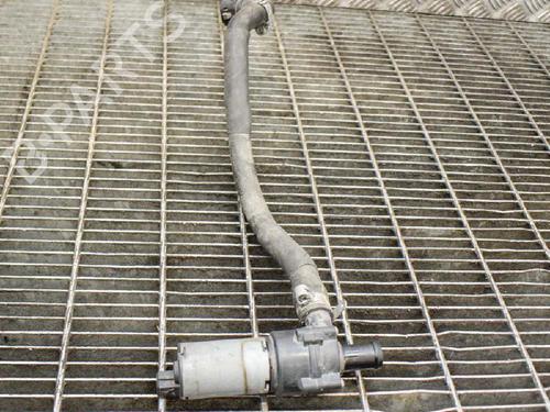 Used Auxiliary water pump BMW 5 (F10) 530 d (258 hp) 14612415