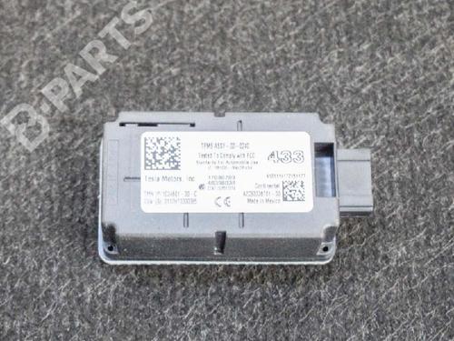 Elektronisk modul TESLA MODEL X (5YJX) P100D AWD (772 hp) 7797352