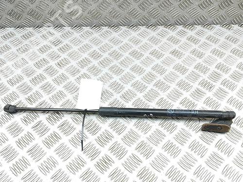 tailgate-lift-support-kia-sportage-iv-ql-qle-2015-2016-2017-2018-2019-2020-2021-2022-30620980 main image