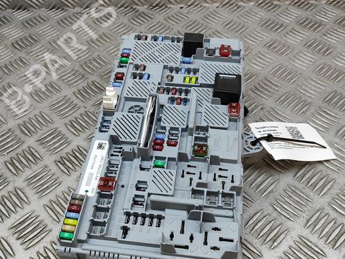 Fuse box JAGUAR F-PACE (X761) 2.0 P400e Plug-in Hybrid | BP28275582E1 