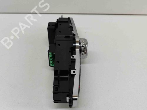 Switch VOLVO XC40 (536) B4 Mild-Hybrid | BP27776267I30