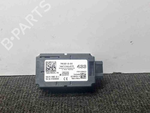 Used Electronic module TESLA MODEL 3 (5YJ3) EV AWD (351 hp) 27748611