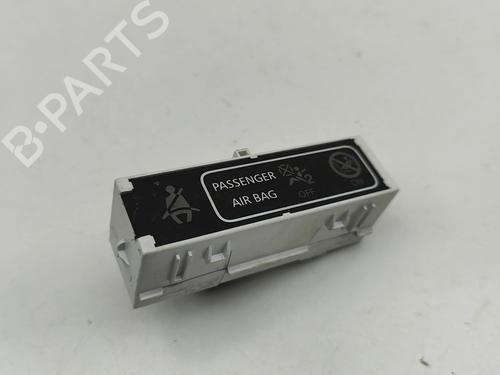 switch-renault-zoe-bfm_-2012-32754915 main image