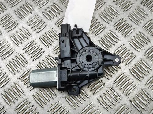 Used Right rear window motor VOLVO V40 Cross Country (526) D2 (120 hp) 30596274