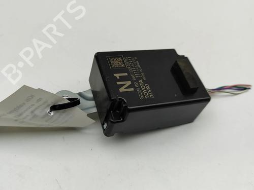 electronic-module-toyota-prius-_w5_-2015-2016-2017-2018-2019-2020-2021-2022-27295546 main image