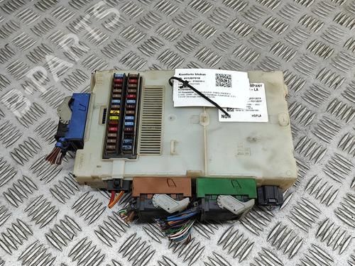 Used Fuse box Fuse box LAND ROVER FREELANDER 2 (L359) 2.2 TD4 4x4 (150 hp) 27532033 27532033