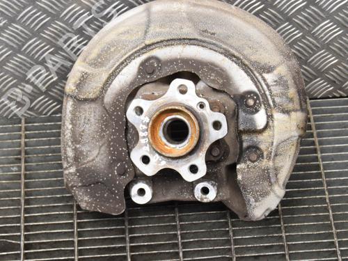 Used Right rear steering knuckle BMW 5 (G30, F90) 530 e Plug-in-Hybrid (184 hp) 14621526