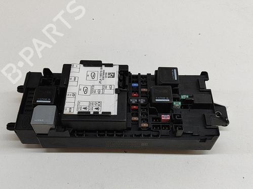 Used Fuse box LAND ROVER RANGE ROVER SPORT II (L494) 3.0 SDV6 4x4 (306 hp) 28551804