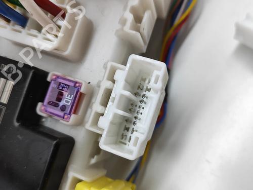 Fuse box SUZUKI VITARA (LY) 1.4 T AllGrip (APK414) | BP25217448E1 