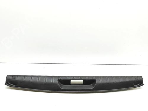 Pynteleist til bakluke Pynteleist til bakluke PEUGEOT 308 SW II (LC_, LJ_, LR_, LX_, L4_) 1.5 BlueHDi 100 (102 hp) 37176925 37176925