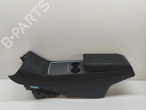Used Middle console TESLA MODEL Y (5YJY) EV Rear-Wheel Drive (299 hp) 31372455