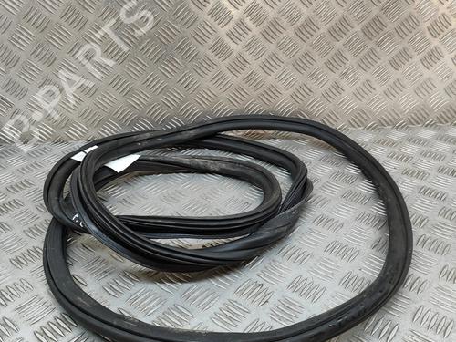 Rubber door seal PORSCHE MACAN (95B) 3.0 S Diesel | BP20232155C142