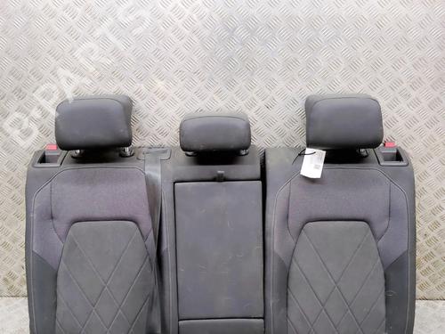 rear-seat-vw-golf-viii-variant-cg5-db5-2020-38960367 main image