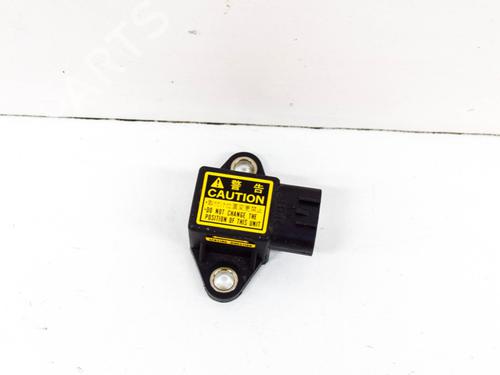 Capteur électronique TOYOTA RAV 4 II (_A2_) 2.0 4WD (ACA21, ACA20) (150 hp) 9511263
