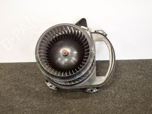 Used Heater blower motor MERCEDES-BENZ CLA Coupe (C117) CLA 180 (117.342) (122 hp) 6755596