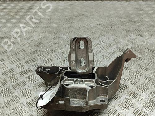 Used Engine mount Engine mount PEUGEOT 208 II (UB_, UP_, UW_, UJ_) 1.2 Hybrid 136 (UPHPYK) (136 hp) 28674622 28674622