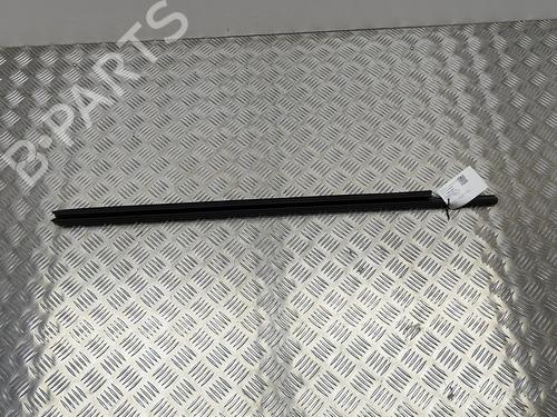 Dørliste Dørliste BMW 7 (F01, F02, F03, F04) 730 d (211 hp) 16536885 16536885