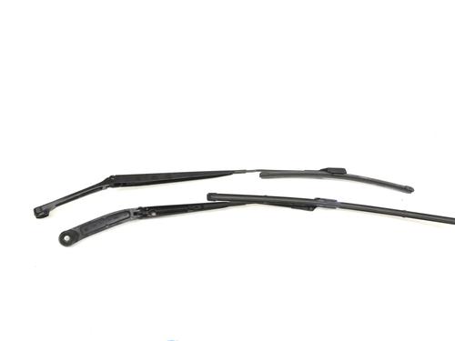 front-windshield-wiper-arm-fiat-tipo-estate-356_-357_-2016-33338990 main image