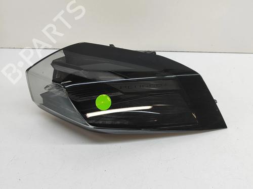 Used Right taillight PEUGEOT 2008 II (UD_, US_, UY_, UJ_, UR_, UC_) e-2008 (UKZKWZ) (156 hp) 28432414