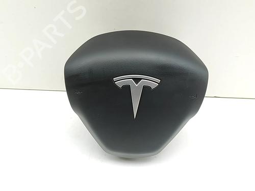 Used Driver airbag Driver airbag TESLA MODEL 3 (5YJ3) EV AWD (441 hp) 33732570 33732570