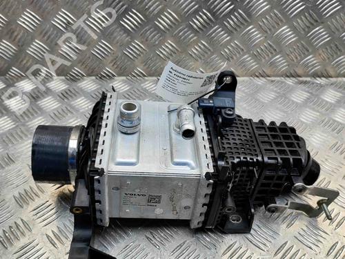 Used Water radiator VOLVO V60 II (225) B6 Mild-Hybrid AWD (299 hp) 29459474