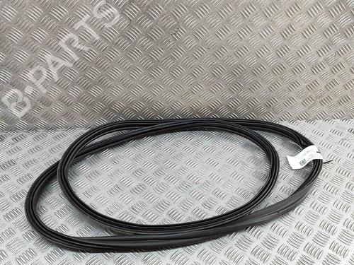 Used Rubber door seal INFINITI Q30 1.6 (156 hp) 28564100