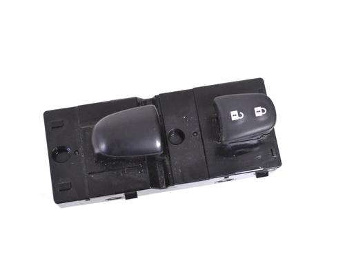 Used Left front window switch Left front window switch NISSAN QASHQAI II (J11, J11_) 1.5 dCi (110 hp) 33348824 33348824