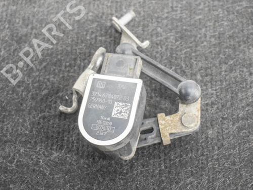 Used Electronic sensor BMW 5 (F10) 520 d (184 hp) 14611645