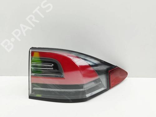 Used Right taillight Right taillight TESLA MODEL X (5YJX) 90D AWD (525 hp) 33382974 33382974