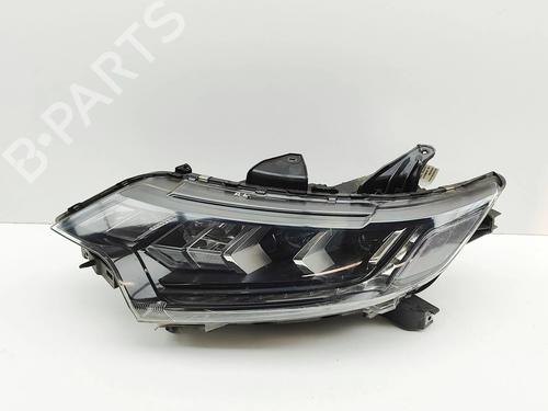 Phare gauche MITSUBISHI OUTLANDER III (GG_W, GF_W, ZJ, ZL, ZK) 2.4 Hybrid 4WD (GG3W) (208 hp) 31903231