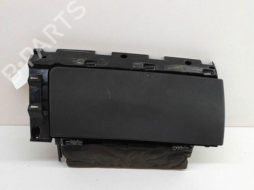 Used Glove box TESLA MODEL X (5YJX) 90D AWD (525 hp) 20337225