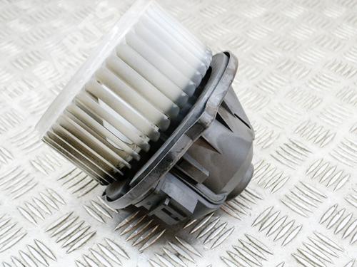 Ventilator motor LAND ROVER RANGE ROVER SPORT I (L320) 2.7 D 4x4 | BP10070512M62 
