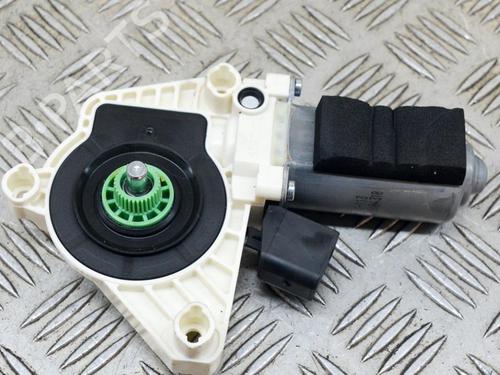 Right rear window motor MERCEDES-BENZ CLA Shooting Brake (X117) AMG CLA 45 4-matic (117.952) | BP8073822E22 