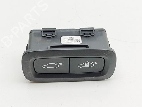 Schalter für VOLVO C40 (539) Recharge AWD (408 hp) 30544861