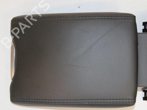 Armrest / Center console VOLVO V60 I (155) D2 | BP33381024I20 - Image 2