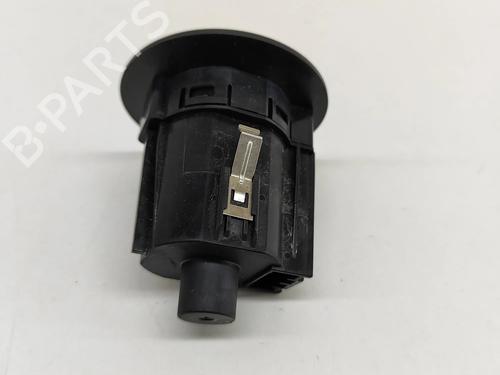 Switch VOLVO XC60 II (246) T8 Hybrid AWD | BP27768303I30 - Image 3