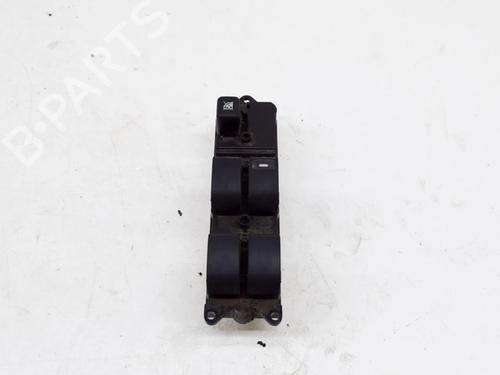 Used Right front window switch Right front window switch MITSUBISHI GRANDIS (NA_W) 2.0 DI-D (NA8W) (136 hp) 8847011 8847011