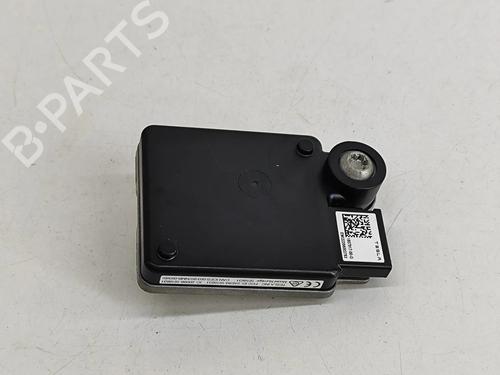 Used Electronic module TESLA MODEL Y (5YJY) EV Rear-Wheel Drive (299 hp) 32754728