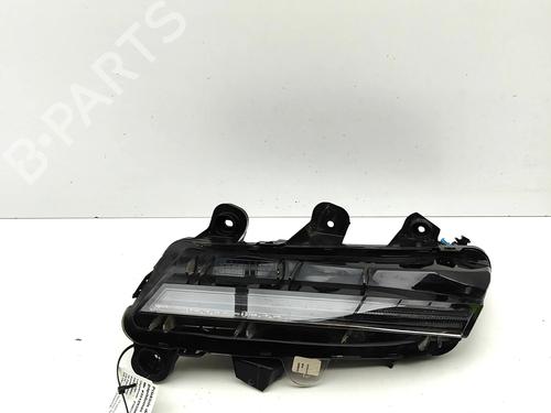 Højre positionslygte Højre positionslygte PEUGEOT 3008 II SUV (MC_, MR_, MJ_, M4_) 1.2 THP/ PureTech 130 (MRHNSM, MRHNSU, MRHNSJ, MRHNYW,... (131 hp) 34217973 34217973